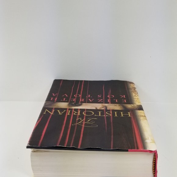 The Historian By: Elizabeth Kostovav First edition like New - Picture 8 of 11